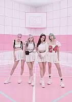   Black Pink / Ice Cream Jisoo 1