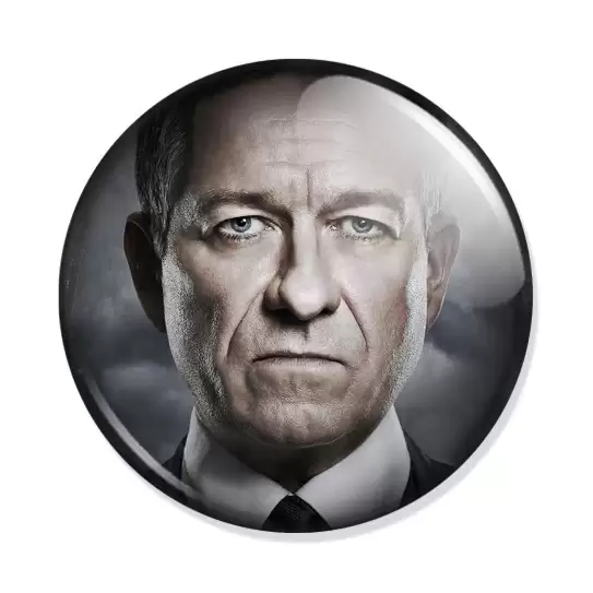 ���������� ������� ������ Gotham Alfred Pennyworth �� ����� � ����� ����� / Gotham