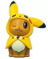  Pokemon - Pikachu "Pokeball Eevee"