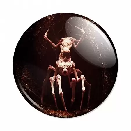 Купить Значок Love, Death Robots Beyond the Aquila Rift Alien