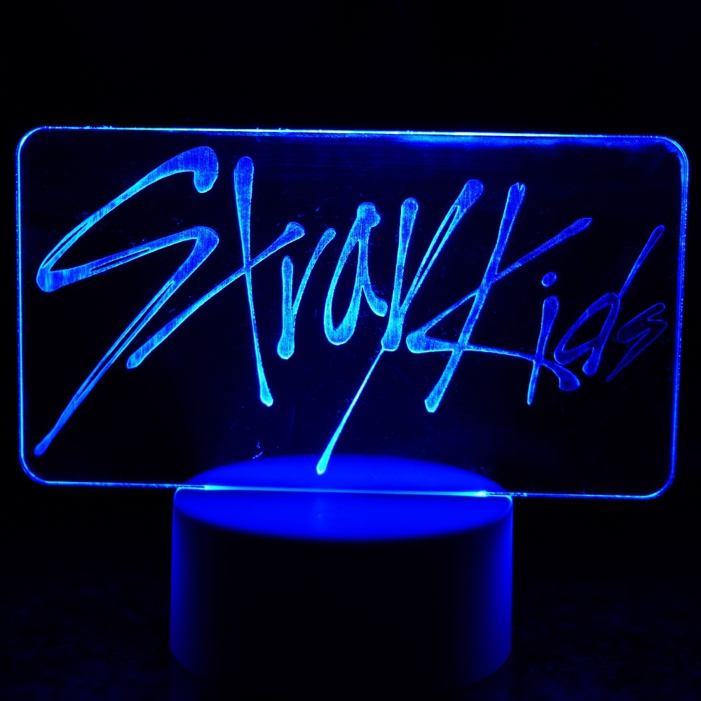 ������������ ����� Stray Kids