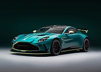   Aston Martin Vantage GT4