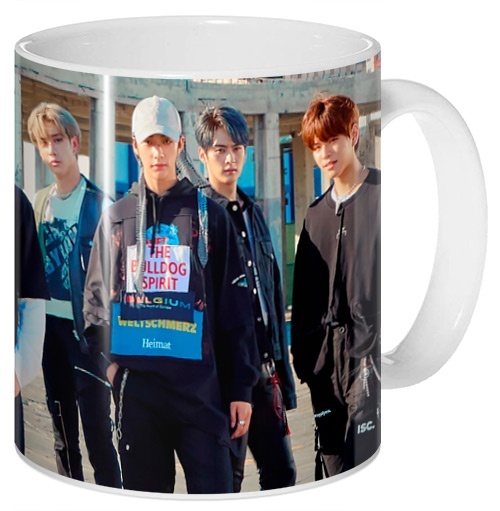 ���������� ������� ������������ ������ �� ����� Stray Kids / ����� ����