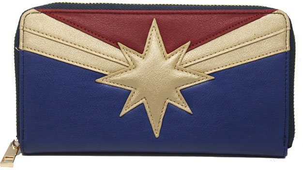 ���������� ������� ������� Avengers Captain Marvel �� ����� � ����� �������� / Avengers