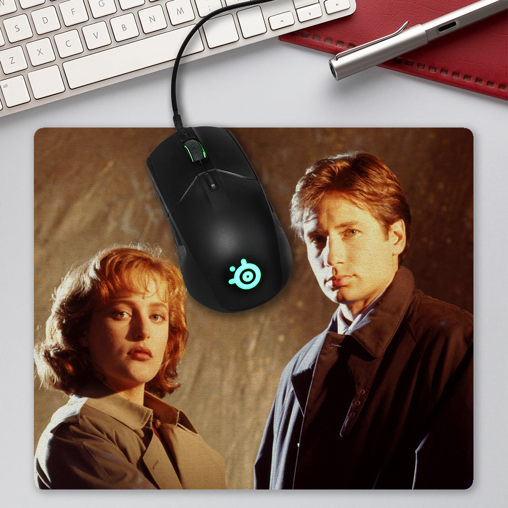 ���������� ������� ������ ��� ����� ������� The X-Files - Fox Mulder � Dana Scully �� ����� � ����� ��������� ��������� / The X-Files