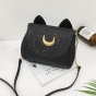 ����� ������ "Sailor Moon" Luna